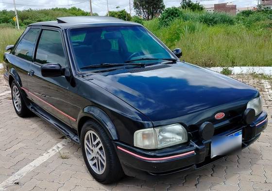 FORD ESCORT 1.8 XR3 8V GASOLINA 2P MANUAL